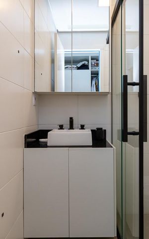 Casa de condomínio à venda com 154m², 2 quartos e 2 vagas Casa de condomínio à venda com 154m², 2 quartos e 2 vagasBanheiro da Suíte
