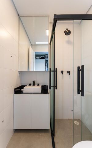 Casa de condomínio à venda com 154m², 2 quartos e 2 vagas Casa de condomínio à venda com 154m², 2 quartos e 2 vagasBanheiro da Suíte