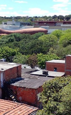 Casa à venda com 237m², 4 quartos e 2 vagas Casa à venda com 237m², 4 quartos e 2 vagasVista do janela do quarto