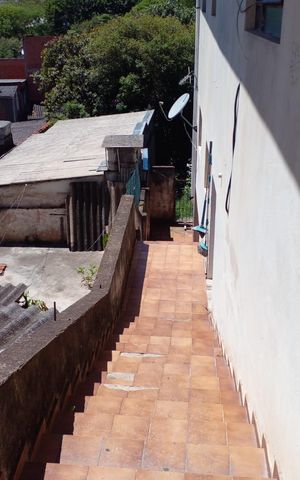 Casa à venda com 237m², 4 quartos e 2 vagas Casa à venda com 237m², 4 quartos e 2 vagasÁrea externa