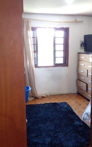 Casa à venda com 237m², 4 quartos e 2 vagas Casa à venda com 237m², 4 quartos e 2 vagasQuarto