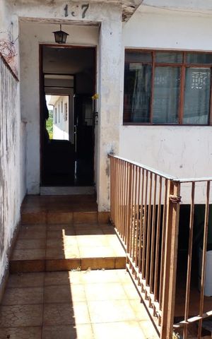 Casa à venda com 237m², 4 quartos e 2 vagas Casa à venda com 237m², 4 quartos e 2 vagasÁrea externa