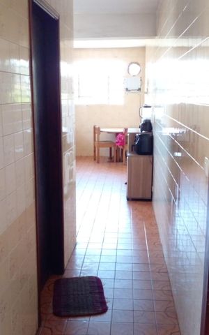 Casa à venda com 237m², 4 quartos e 2 vagas Casa à venda com 237m², 4 quartos e 2 vagasCozinha