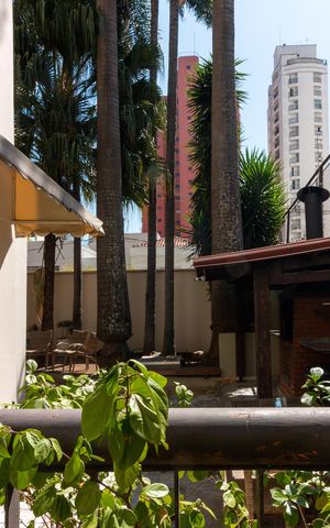 Apartamento à venda com 147m², 3 quartos e 3 vagas Apartamento à venda com 147m², 3 quartos e 3 vagasÁrea comum - Churrasqueira