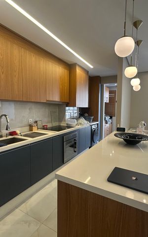 Apartamento à venda com 89m², 3 quartos e 2 vagas Apartamento à venda com 89m², 3 quartos e 2 vagasCozinha