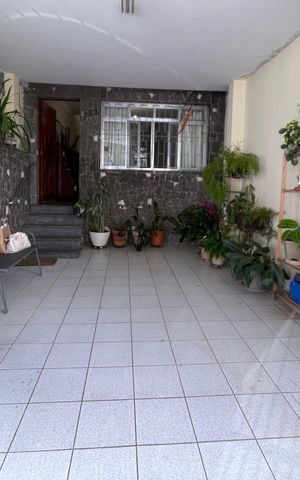 Casa para alugar com 136m², 3 quartos e 1 vaga