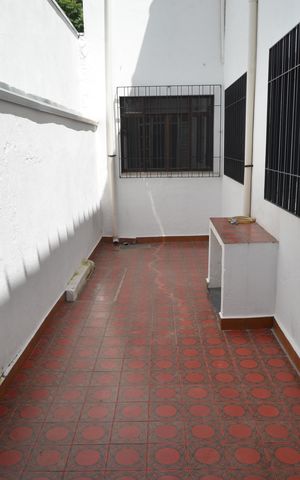 Casa à venda com 240m², 3 quartos e sem vagaQuintal