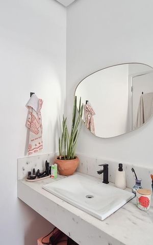 Casa de condomínio à venda com 223m², 3 quartos e 4 vagas Casa de condomínio à venda com 223m², 3 quartos e 4 vagasBanheiro da Suíte