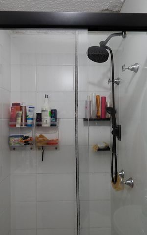 Apartamento à venda com 50m², 2 quartos e 1 vaga Apartamento à venda com 50m², 2 quartos e 1 vagaBanheiro