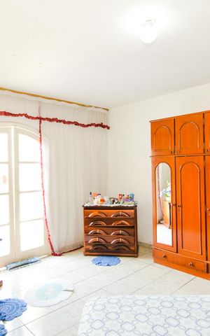 Casa à venda com 176m², 2 quartos e 2 vagasQuarto 2