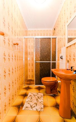 Casa à venda com 176m², 2 quartos e 2 vagasBanheiro Social 2