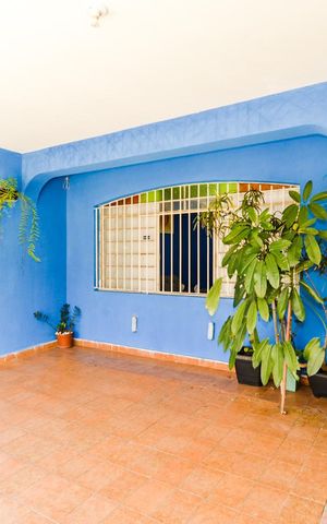 Casa à venda com 176m², 2 quartos e 2 vagasGaragem