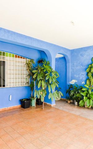 Casa à venda com 176m², 2 quartos e 2 vagasGaragem