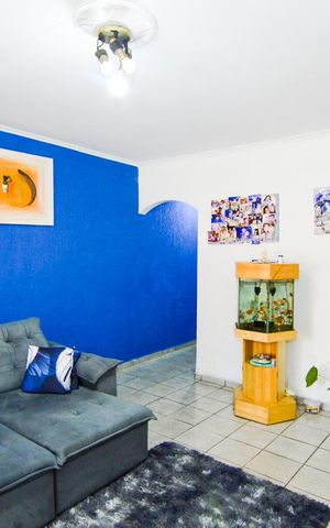 Casa à venda com 176m², 2 quartos e 2 vagasSala