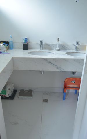 Casa para alugar com 190m², 3 quartos e 2 vagasBanheiro da Suíte