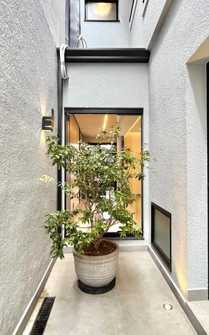 Casa para alugar com 180m², 3 quartos e 2 vagas Casa para alugar com 180m², 3 quartos e 2 vagasÁrea externa