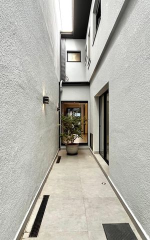 Casa para alugar com 180m², 3 quartos e 2 vagas Casa para alugar com 180m², 3 quartos e 2 vagasÁrea externa