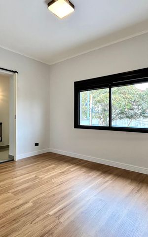 Casa para alugar com 180m², 3 quartos e 2 vagas Casa para alugar com 180m², 3 quartos e 2 vagasSuite