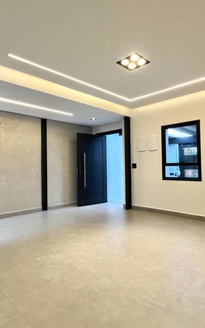 Casa para alugar com 180m², 3 quartos e 2 vagas Casa para alugar com 180m², 3 quartos e 2 vagasSala