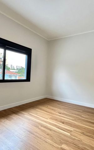 Casa para alugar com 180m², 3 quartos e 2 vagas Casa para alugar com 180m², 3 quartos e 2 vagasSuite