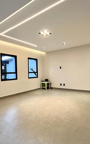Casa para alugar com 180m², 3 quartos e 2 vagas Casa para alugar com 180m², 3 quartos e 2 vagasSala