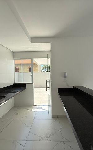Apartamento à venda com 110m², 2 quartos e 2 vagas Apartamento à venda com 110m², 2 quartos e 2 vagasCozinha