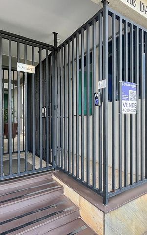 Apartamento à venda com 160m², 3 quartos e 1 vagaFachada + plaquinha