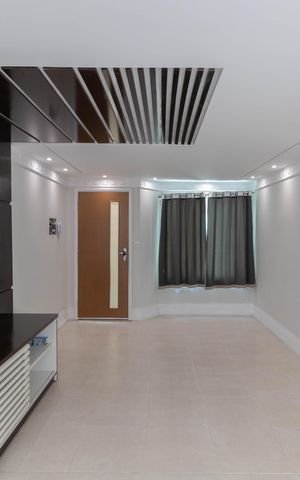 Casa à venda com 185m², 3 quartos e 4 vagas Casa à venda com 185m², 3 quartos e 4 vagasSala