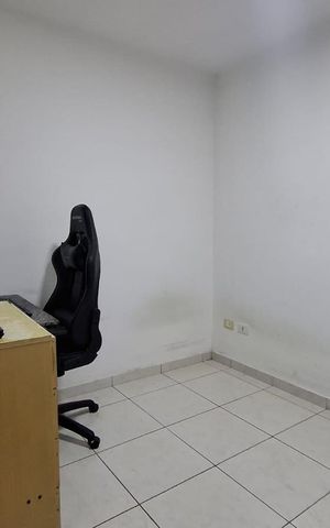Casa de condomínio à venda com 80m², 3 quartos e 2 vagas Casa de condomínio à venda com 80m², 3 quartos e 2 vagasQuarto
