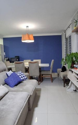 Casa de condomínio à venda com 80m², 3 quartos e 2 vagas Casa de condomínio à venda com 80m², 3 quartos e 2 vagasSala