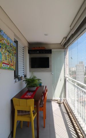 Apartamento à venda com 92m², 3 quartos e 2 vagas Apartamento à venda com 92m², 3 quartos e 2 vagasVaranda