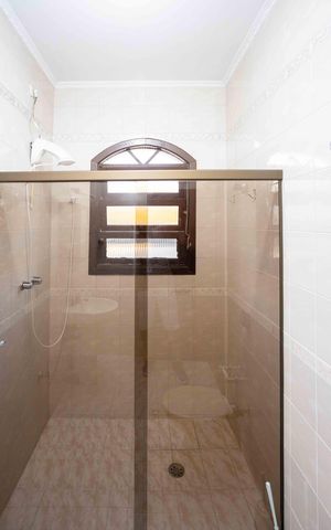 Casa para alugar com 300m², 4 quartos e 4 vagasBanheiro da Suíte
