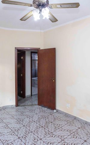Casa para alugar com 300m², 4 quartos e 4 vagasQuarto 2