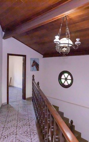 Casa para alugar com 300m², 4 quartos e 4 vagasHall