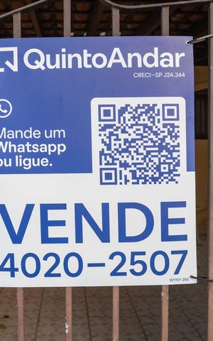 Casa para alugar com 300m², 4 quartos e 4 vagasPlaquinha