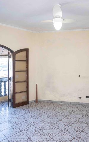 Casa para alugar com 300m², 4 quartos e 4 vagasQuarto Suíte