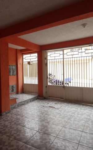 Casa à venda com 125m², 4 quartos e 2 vagasGaragem