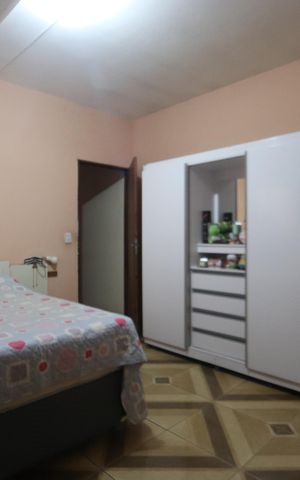 Casa à venda com 125m², 4 quartos e 2 vagasSuíte