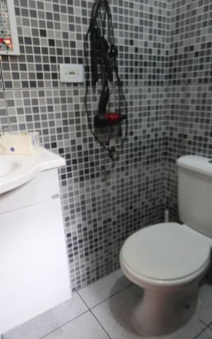 Casa à venda com 125m², 4 quartos e 2 vagasBanheiro da Suíte