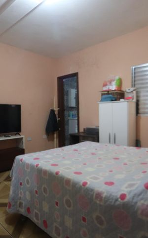 Casa à venda com 125m², 4 quartos e 2 vagasSuíte
