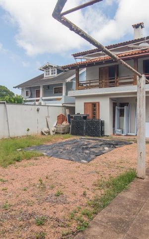 Casa para alugar com 333m², 4 quartos e 6 vagas Casa para alugar com 333m², 4 quartos e 6 vagasQuintal