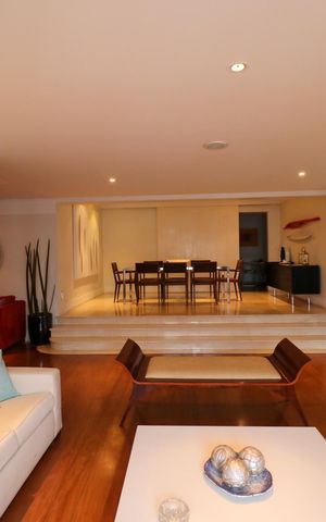 Apartamento à venda com 400m², 5 quartos e 4 vagas Apartamento à venda com 400m², 5 quartos e 4 vagasSala de Estar