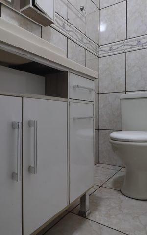 Casa à venda com 105m², 2 quartos e 1 vagaBanheiro suíte