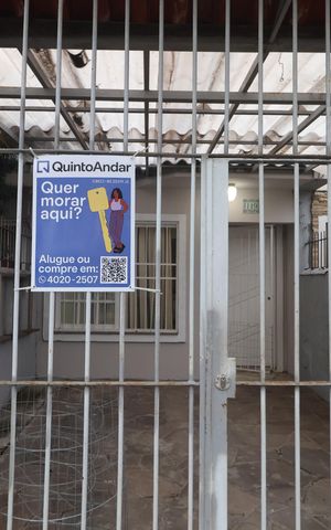 Casa à venda com 105m², 2 quartos e 1 vagaPlaca