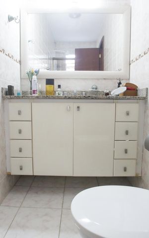 Casa à venda com 127m², 3 quartos e 2 vagasBanheiro da Suíte