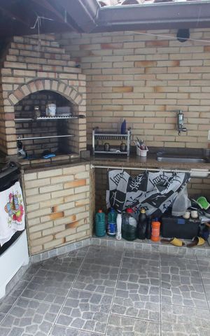 Casa à venda com 127m², 3 quartos e 2 vagasChurrasqueira
