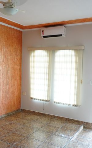 Casa para alugar com 205m², 3 quartos e 4 vagasSala