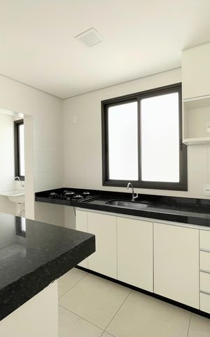 Apartamento à venda com 70m², 3 quartos e 2 vagasCozinha