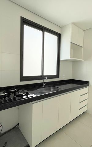 Apartamento à venda com 70m², 3 quartos e 2 vagasCozinha