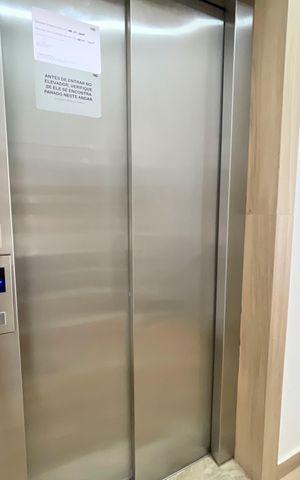 Apartamento à venda com 70m², 3 quartos e 2 vagasElevador